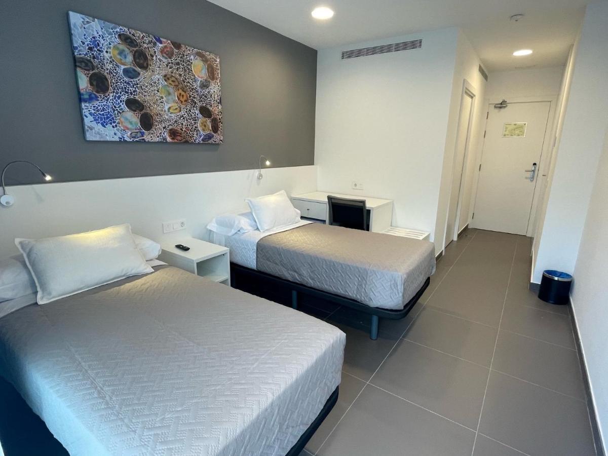 Hotel C31 2*